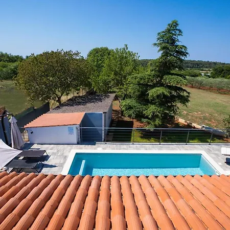 Casa Vian * Pola